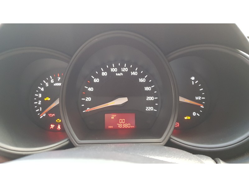 kia rio del año 2013