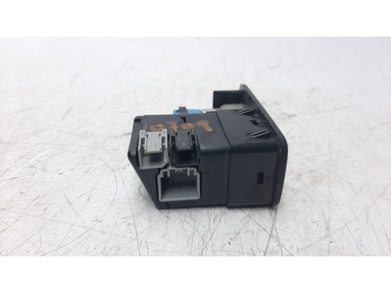Recambio de modulo electronico para jeep cherokee 2.0 m-jet cat referencia OEM IAM 68139536AC  