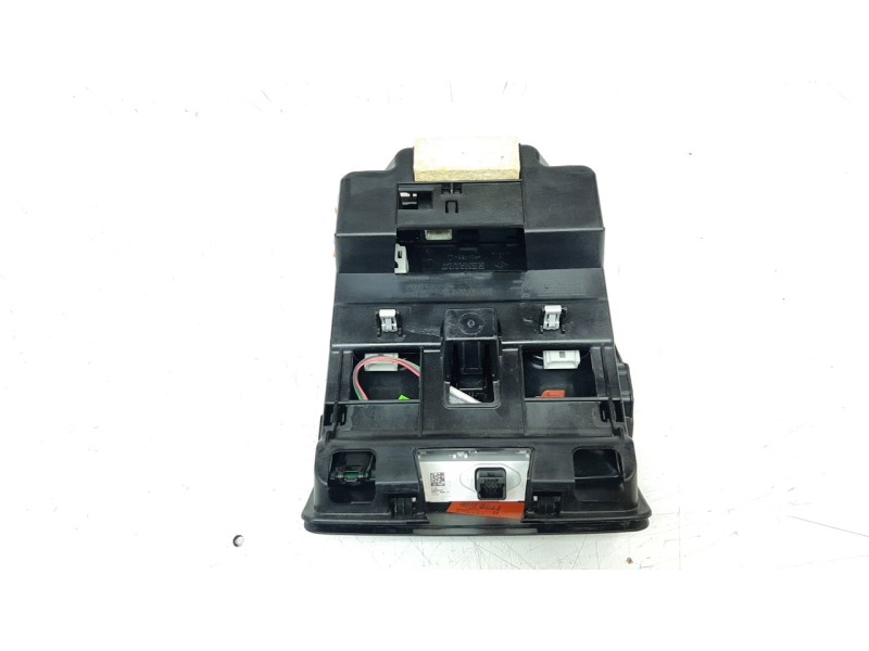 Recambio de luz interior para renault clio v business edition referencia OEM IAM 969825646R  
