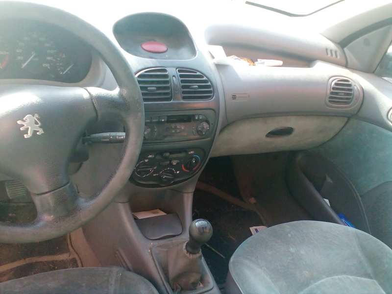 peugeot 206 berlina del año 1998