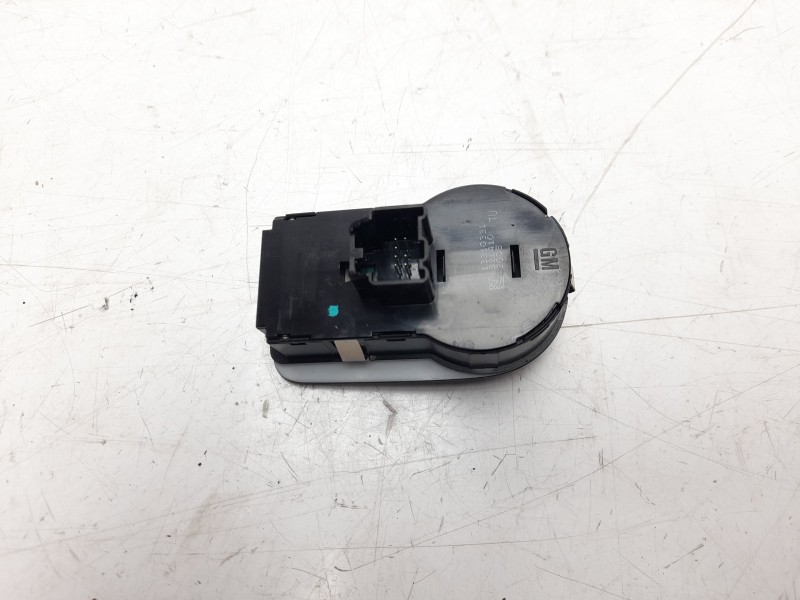 Recambio de mando luces para opel corsa d selective referencia OEM IAM 13310331  