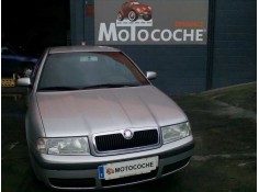 skoda octavia berlina (1u2) del año 2001 2
