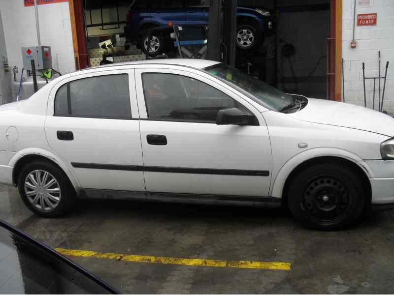 opel astra g berlina del año 1999