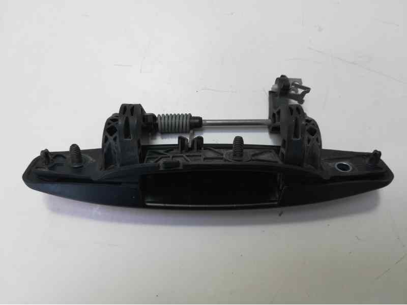 Recambio de maneta exterior delantera derecha para dacia dokker ambiance referencia OEM IAM 806068777R  