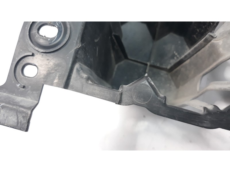 Recambio de refuerzo paragolpes trasero para ford ka+ 1.2 ti-vct cat (3 cil.) referencia OEM IAM 1895208  