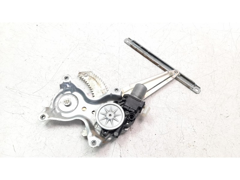 Recambio de elevalunas trasero derecho para mitsubishi l 200 (kl0/kj0) 2.2 di-d cat referencia OEM IAM 5713A473  