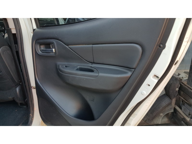 Recambio de elevalunas trasero derecho para mitsubishi l 200 (kl0/kj0) 2.2 di-d cat referencia OEM IAM 5713A473  
