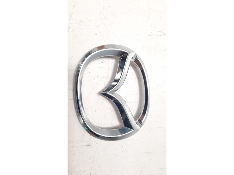 Recambio de moldura para mazda cx-3 2.0 cat referencia OEM IAM D10J51730  