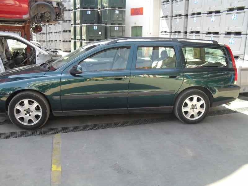 volvo v70 familiar del año 2001