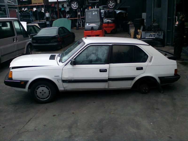 volvo serie 340 del año 1990