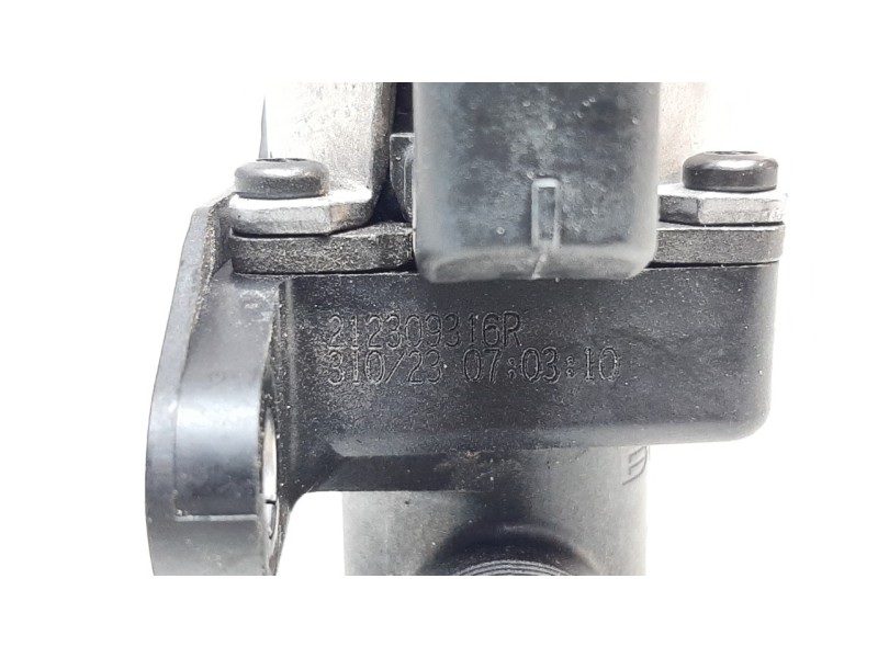 Recambio de bomba agua para renault express advance referencia OEM IAM 212309316R  