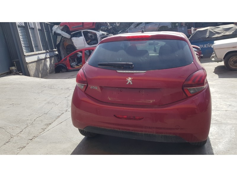 peugeot 208 del año 2012