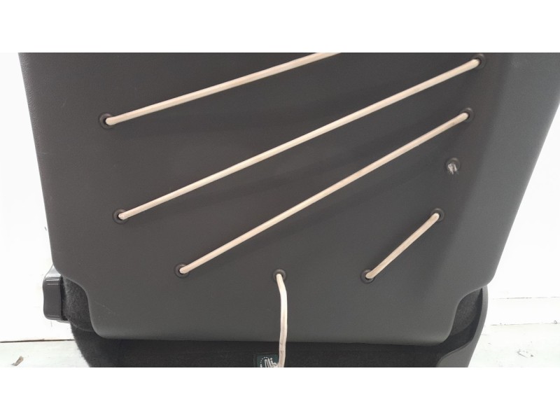 Recambio de asiento delantero derecho para renault captur zen referencia OEM IAM 876H40992R  