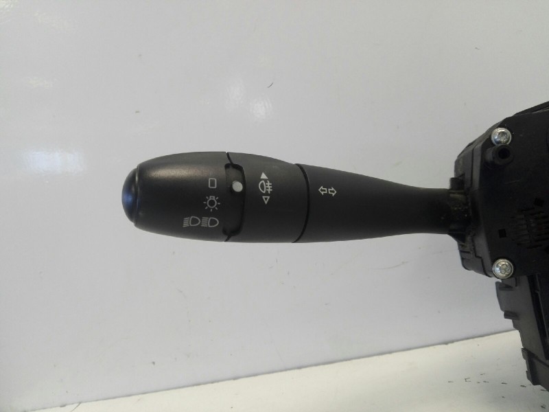 Recambio de mando multifuncion para peugeot 207 confort referencia OEM IAM 96657288XT  