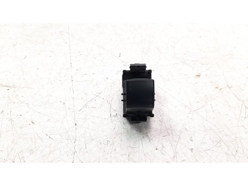 Recambio de mando elevalunas delantero derecho para mitsubishi l 200 (kl0/kj0) 2.2 di-d cat referencia OEM IAM 8608A320  