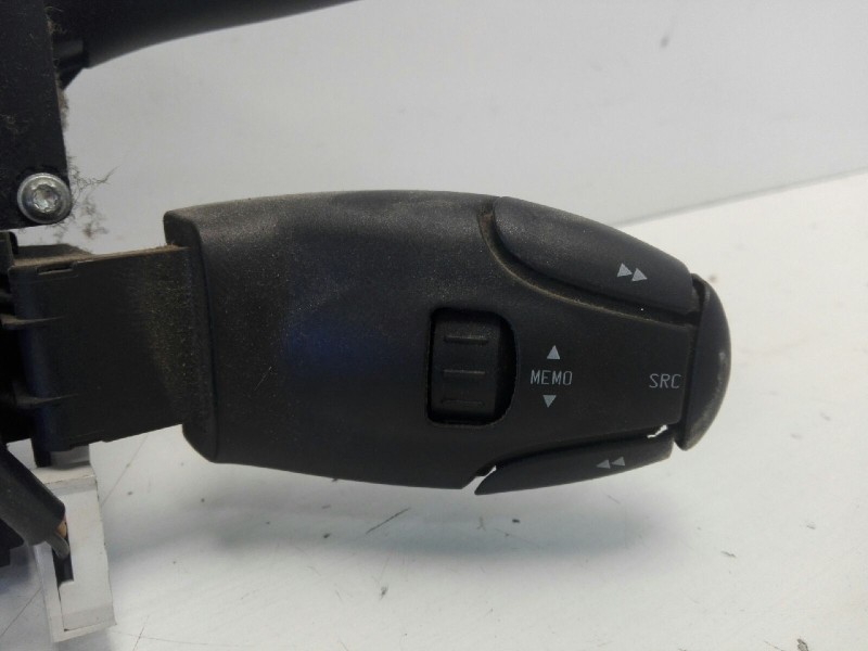 Recambio de mando multifuncion para peugeot 207 confort referencia OEM IAM 96657288XT  