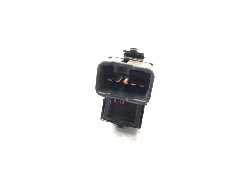 Recambio de mando elevalunas delantero derecho para mitsubishi l 200 (kl0/kj0) 2.2 di-d cat referencia OEM IAM 8608A320  