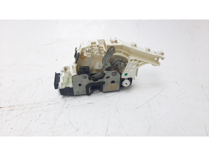 Recambio de cerradura puerta trasera izquierda para jeep compass ii 2.0 m-jet cat referencia OEM IAM 68466963AA  