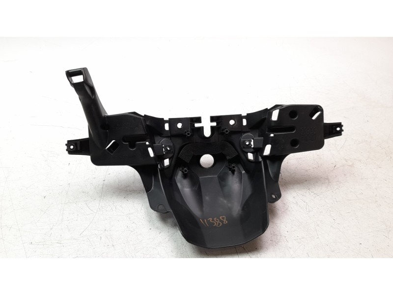 Recambio de moldura para honda nc 750 referencia OEM IAM 64510MKAD80  