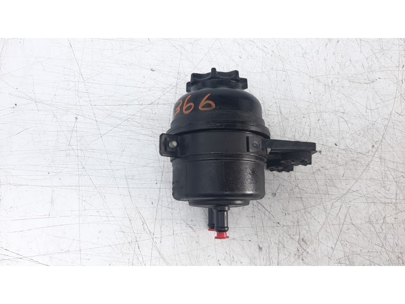 Recambio de deposito servo para bmw serie 3 berlina (e46) 1.8 16v referencia OEM IAM 1097164  