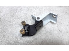 SOPORTE / GUIA PUERTA CORREDERA 824A65571R 