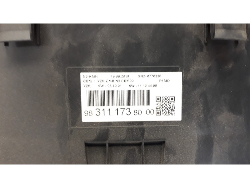 Recambio de cuadro instrumentos para opel crossland x 1.5 cdti dpf referencia OEM IAM 9831117380  