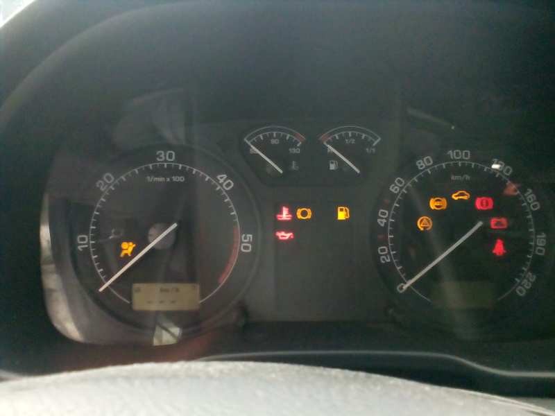 skoda octavia berlina (1u2) del año 2001