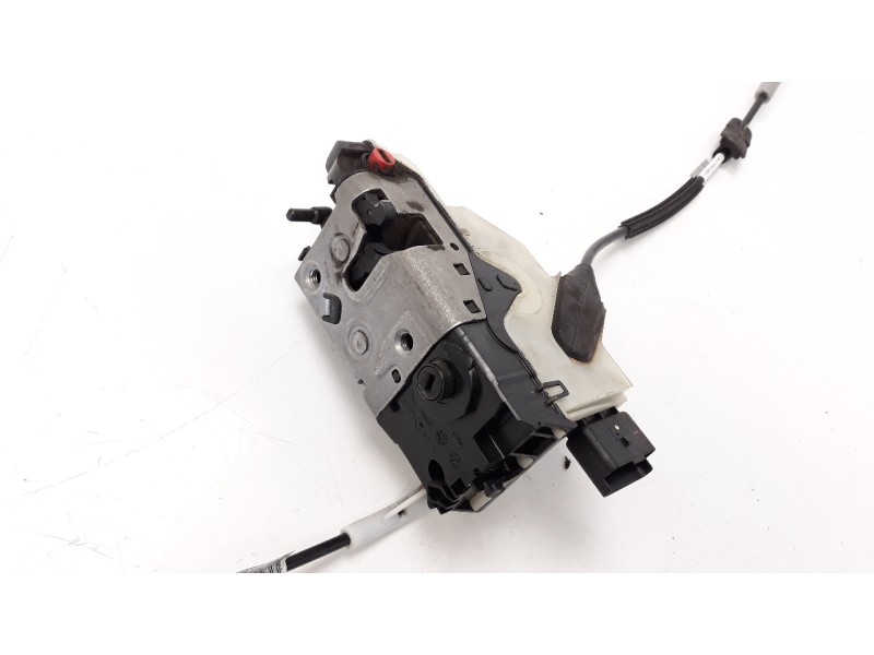Recambio de cerradura puerta trasera izquierda para peugeot 208 1.2 12v vti referencia OEM IAM 9812501280  