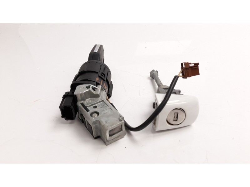 Recambio de conmutador de arranque para peugeot 208 1.2 12v vti referencia OEM IAM 96454600  