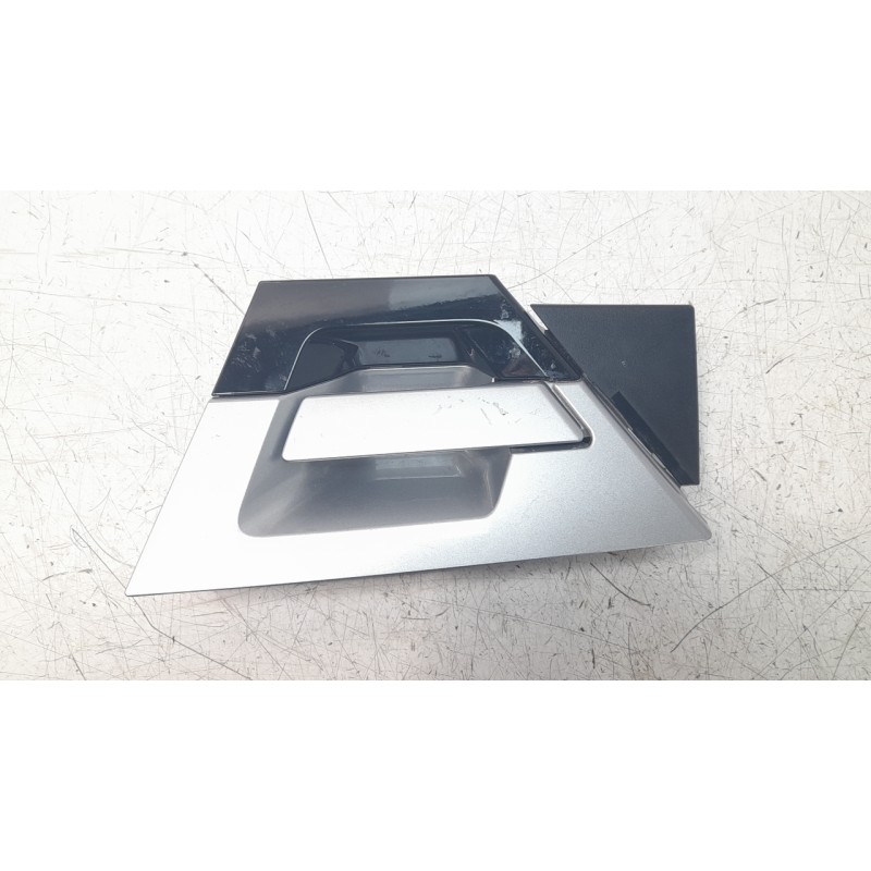 Recambio de maneta exterior trasera derecha para toyota c-hr hybrid gr sport referencia OEM IAM 69230F4901  