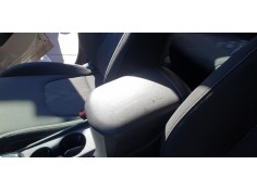 Recambio de apoyabrazos central para kia sportage referencia OEM IAM 84660R2400WK   2