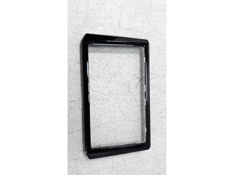 Recambio de moldura para toyota corolla (e21) referencia OEM IAM   