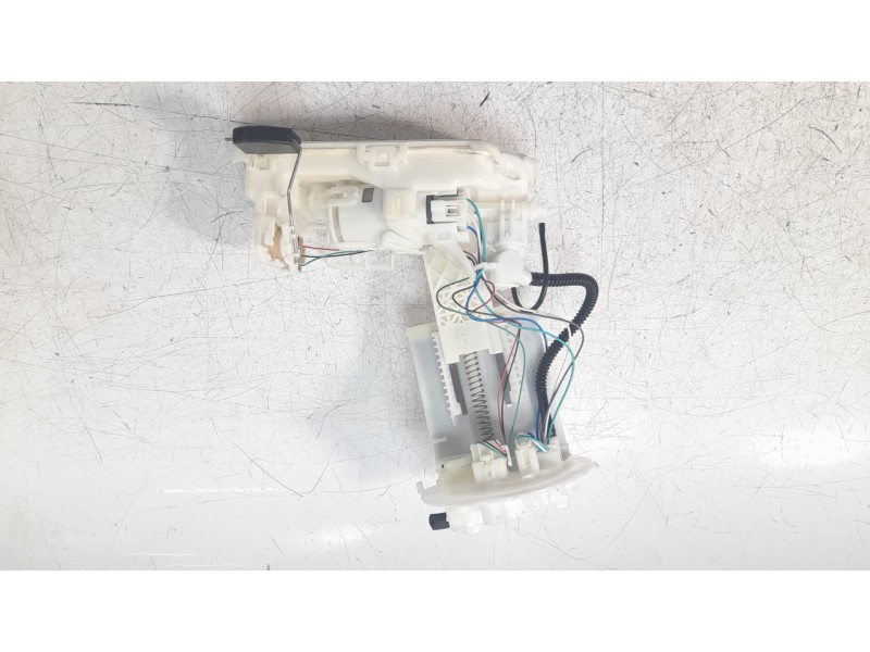 Recambio de bomba combustible para toyota c-hr hybrid gr sport referencia OEM IAM 7702002C50  