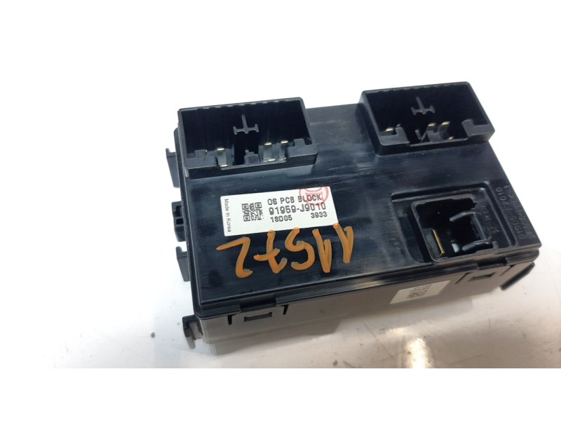 Recambio de caja reles / fusibles para hyundai kona 1.0 tgdi cat referencia OEM IAM 91959J9010  