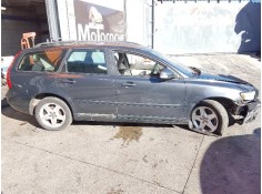 volvo v50 familiar del año 2010