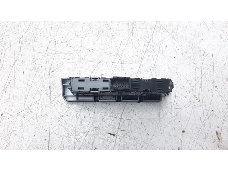 Recambio de interruptor para volkswagen golf vii sportsvan 2.0 tdi referencia OEM IAM 517927238  