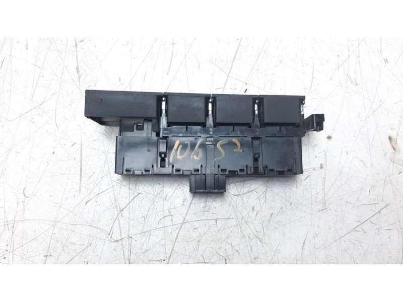 Recambio de interruptor para volkswagen golf vii sportsvan 2.0 tdi referencia OEM IAM 517927238  