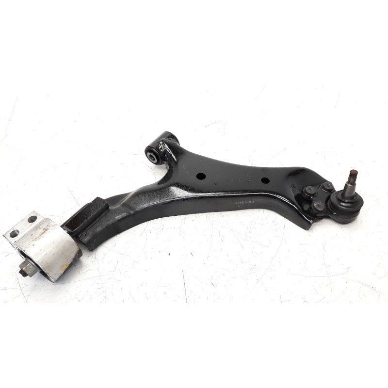 Recambio de brazo suspension inferior delantero derecho para opel antara 2.2 cdti cat (a 22 dm / lnq) referencia OEM IAM 9681916