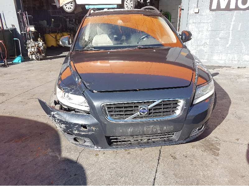 volvo v50 familiar del año 2010