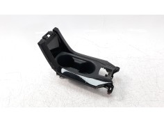 Recambio de moldura para toyota corolla (e21) referencia OEM IAM 5880302410 5562002350  2