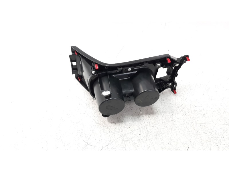 Recambio de moldura para toyota corolla (e21) referencia OEM IAM 5880302410 5562002350 