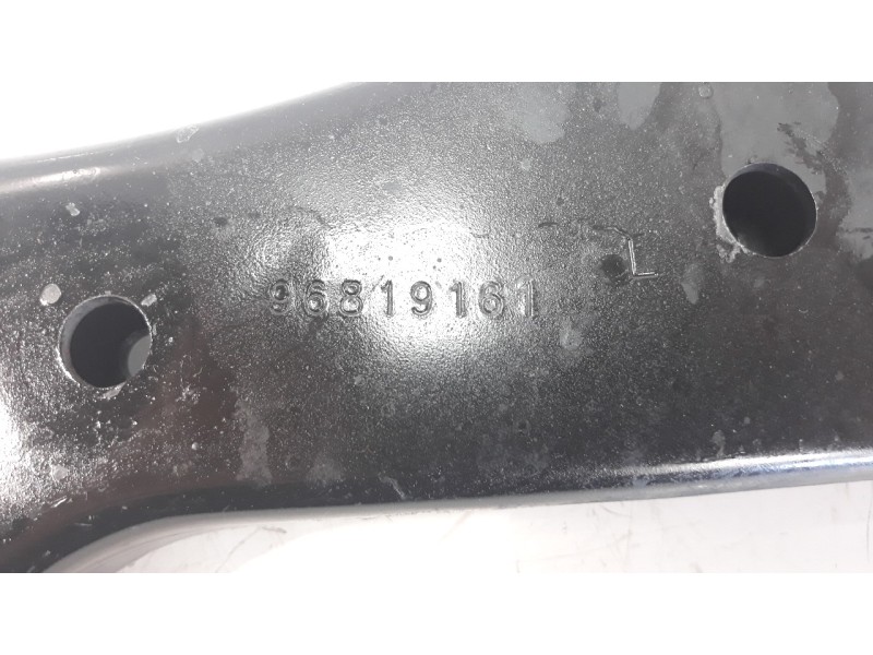 Recambio de brazo suspension inferior delantero izquierdo para opel antara 2.2 cdti cat (a 22 dm / lnq) referencia OEM IAM 96819