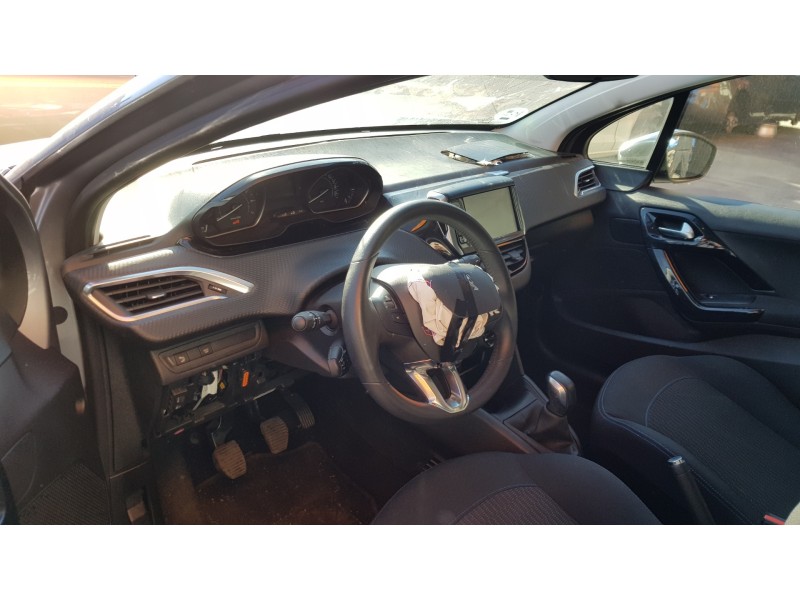 peugeot 208 del año 2019