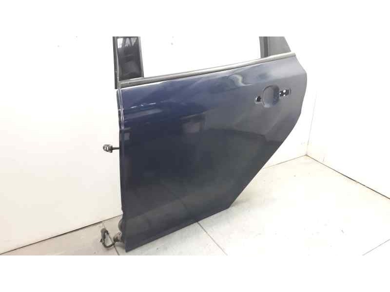 Recambio de puerta trasera izquierda para ford focus lim. business referencia OEM IAM 2172760  
