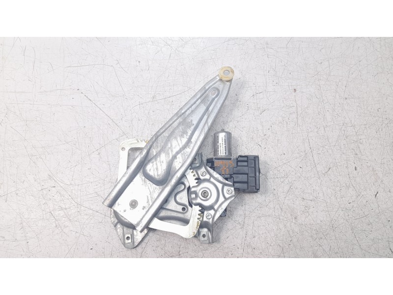 Recambio de elevalunas trasero izquierdo para toyota c-hr hybrid gr sport referencia OEM IAM 69840F4010  