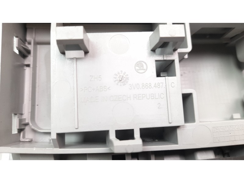 Recambio de luz interior para seat ibiza (kj1) 1.0 tsi referencia OEM IAM 2GA947105S  