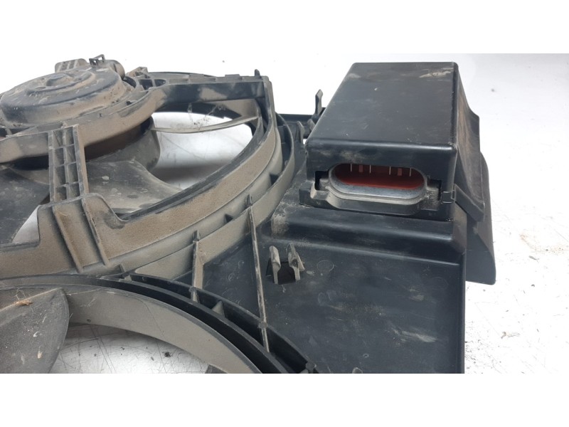 Recambio de electroventilador para land rover freelander (ln) 2.0 td4 cat referencia OEM IAM 8240300  