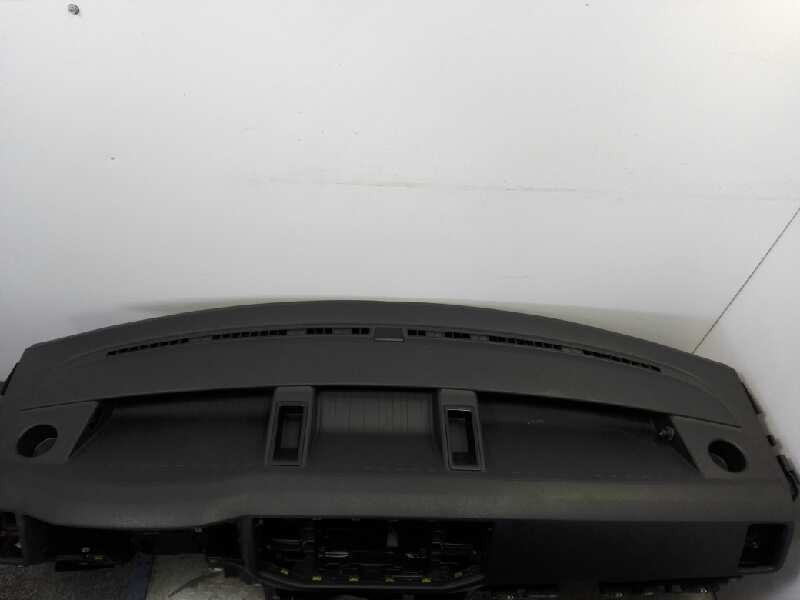 Recambio de salpicadero para volkswagen crafter kasten (sy) furgón 35 bl ta fwd referencia OEM IAM 7C0857051B 7C1857003BD 