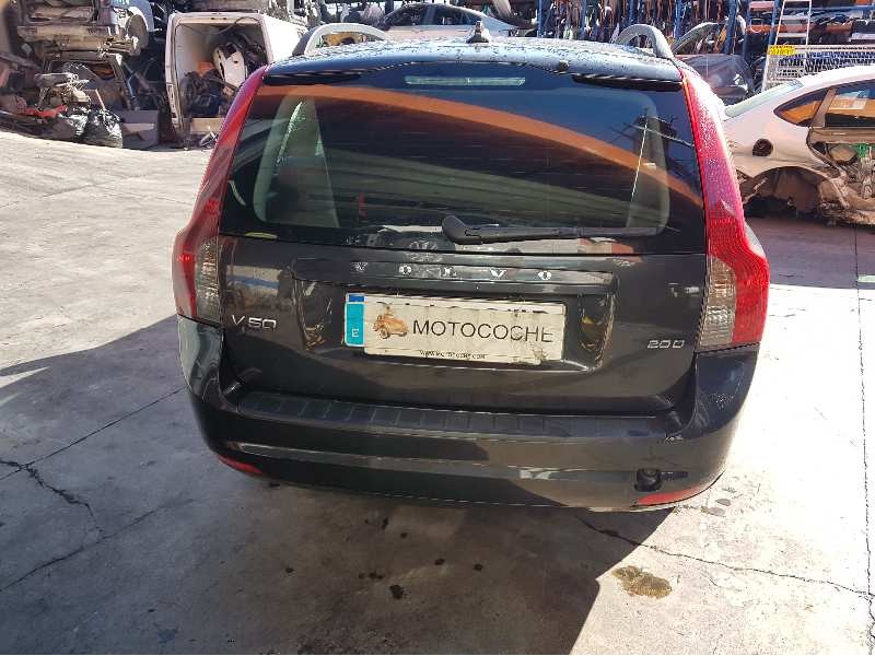 volvo v50 familiar del año 2010
