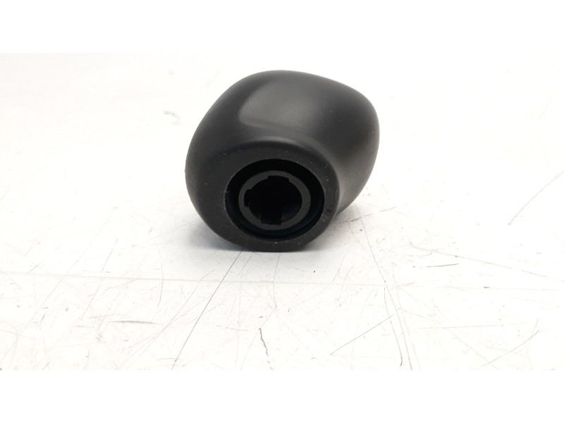Recambio de pomo palanca cambio para opel grandland x 1.2 referencia OEM IAM 3557450  